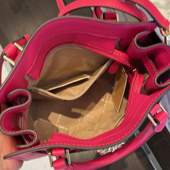 Michael Kors Hamilton Small Satchel Shoulder Crossbody Bag 
Electric Pink 
NWT - Picture 10 of 16